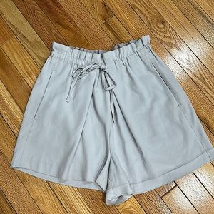Aritzia Babaton shorts ❤️